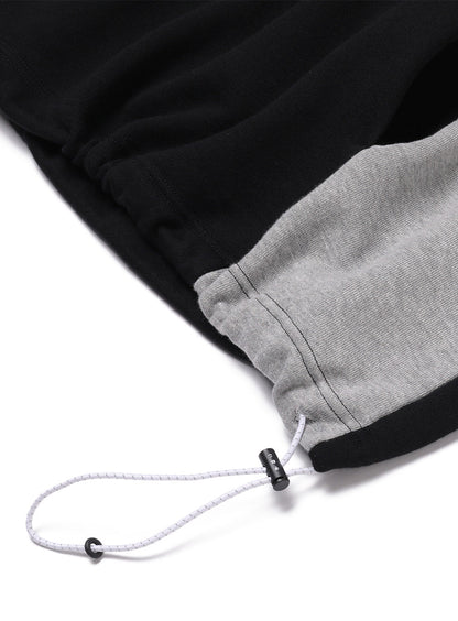 女性の耳付きハーフジップパーカー