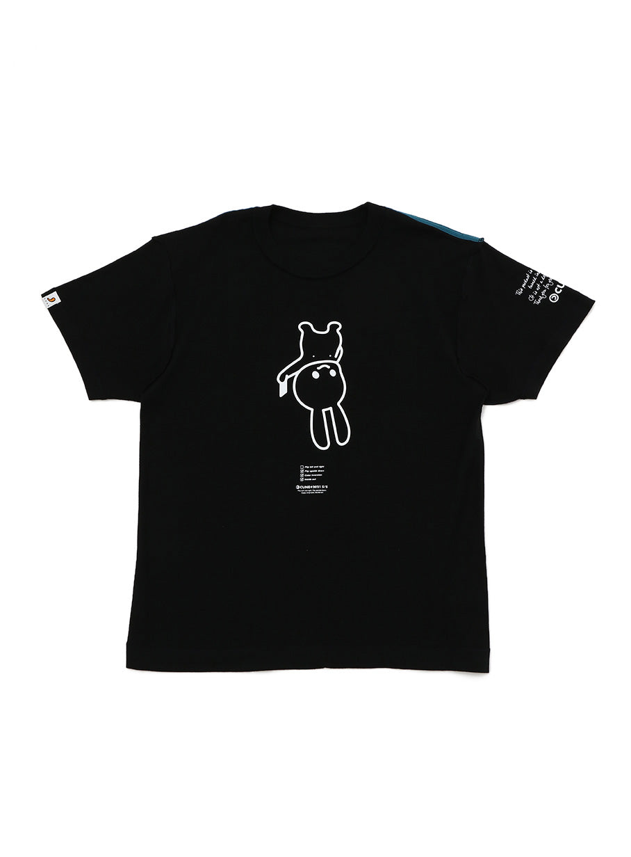 反転Tシャツ 自撮り