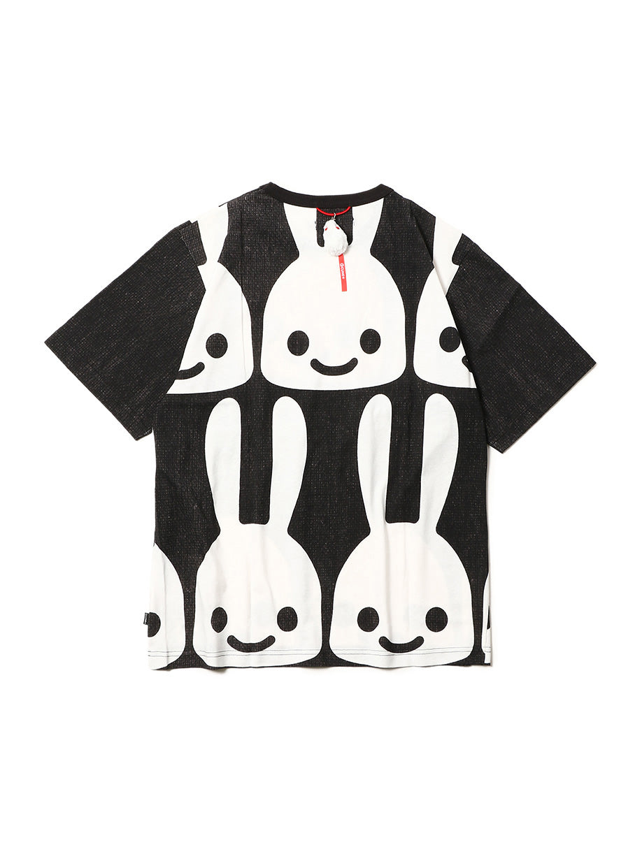 ウサギならびTシャツ