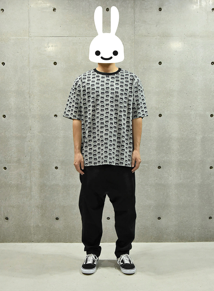 ウサギならびTシャツ