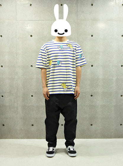 足ぐるぐる猫のTシャツ