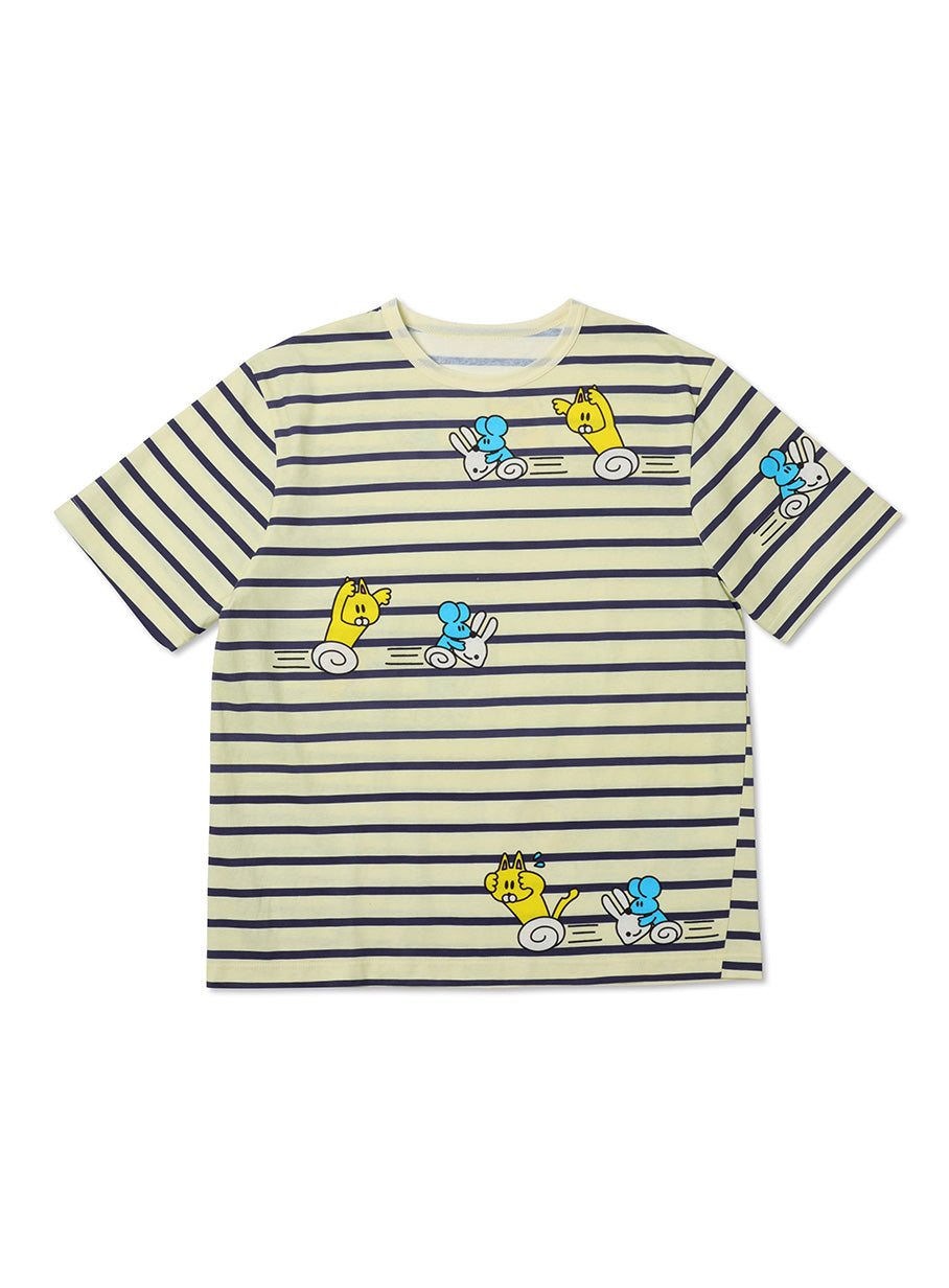 足ぐるぐる猫のTシャツ