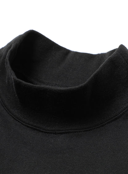 ウサギテープのモックネックTシャツ