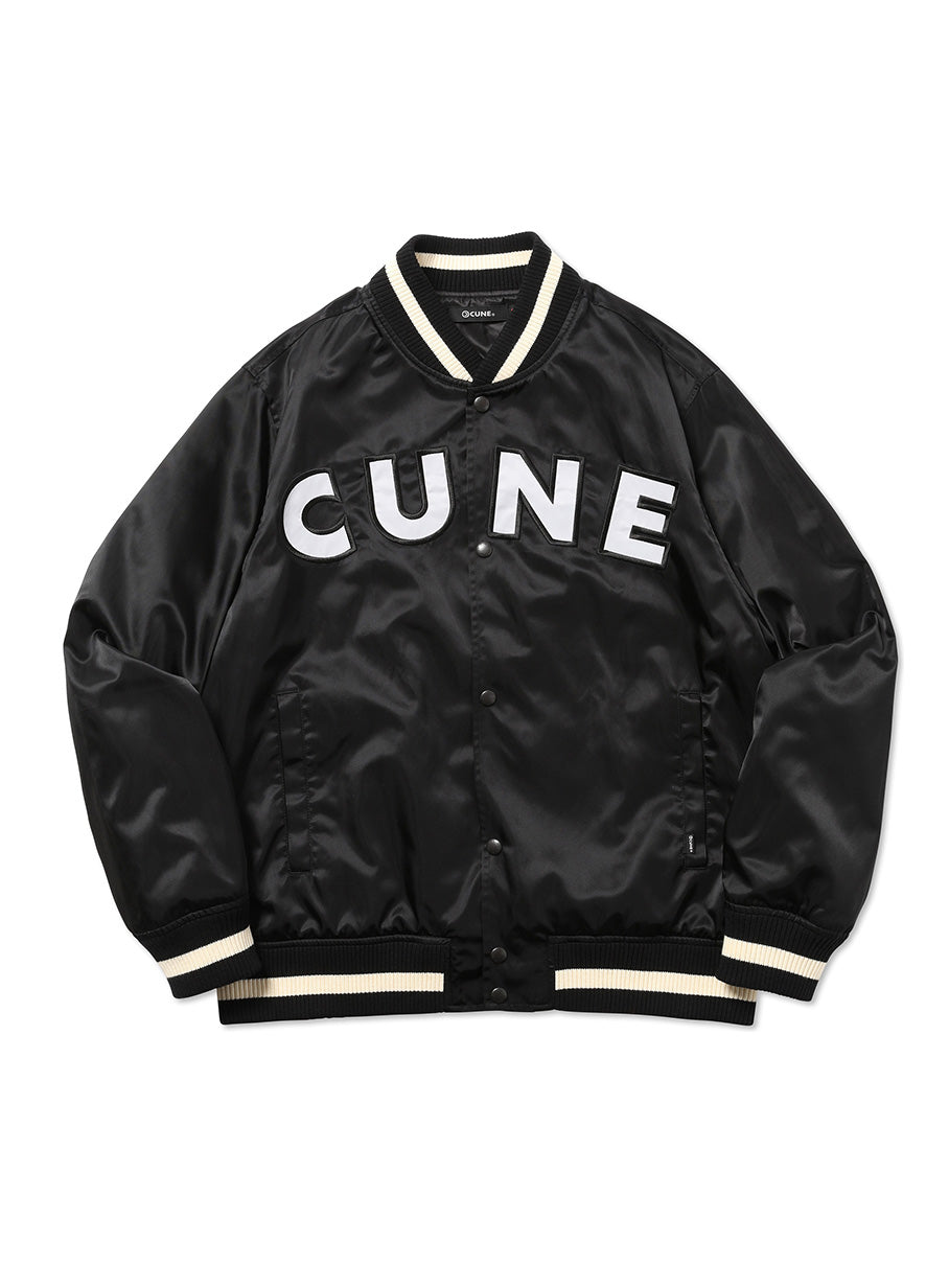 飛び出す猫のナイロンスタジャン