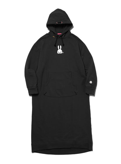 女性のロングパーカーワンピース