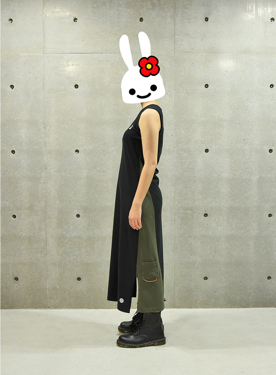 女性の切り替えノースリーブワンピース