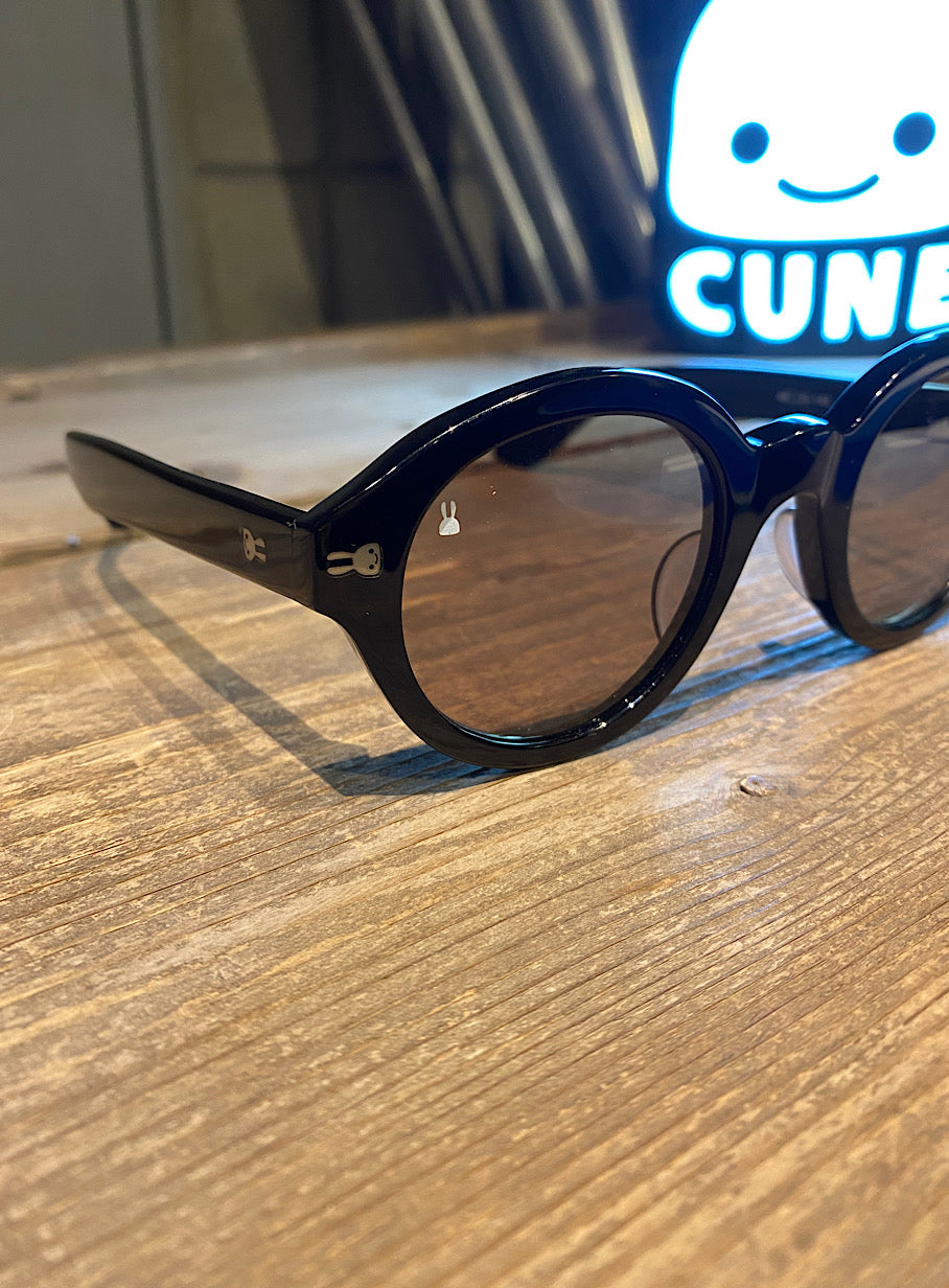 CUNEサングラス 楕円