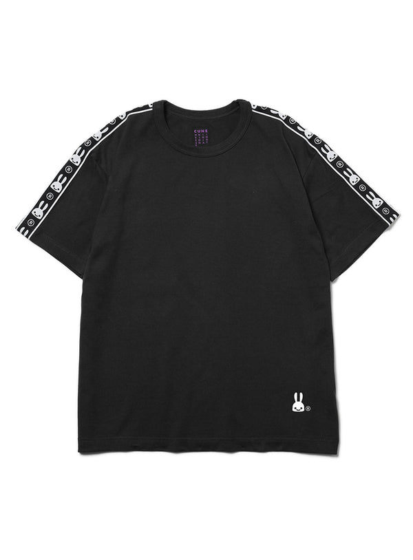 ウサギテープのTシャツ