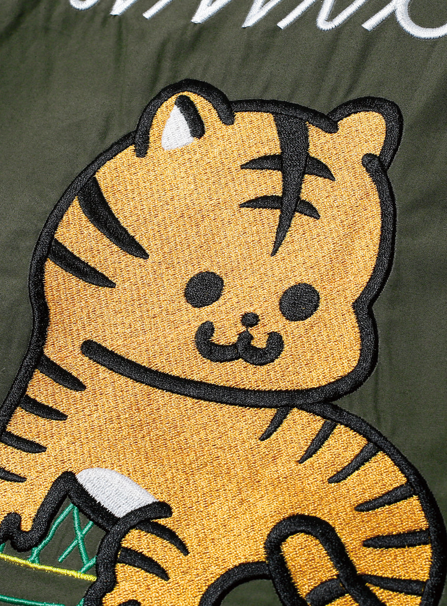 刺繍たっぷりのコットンブルゾン