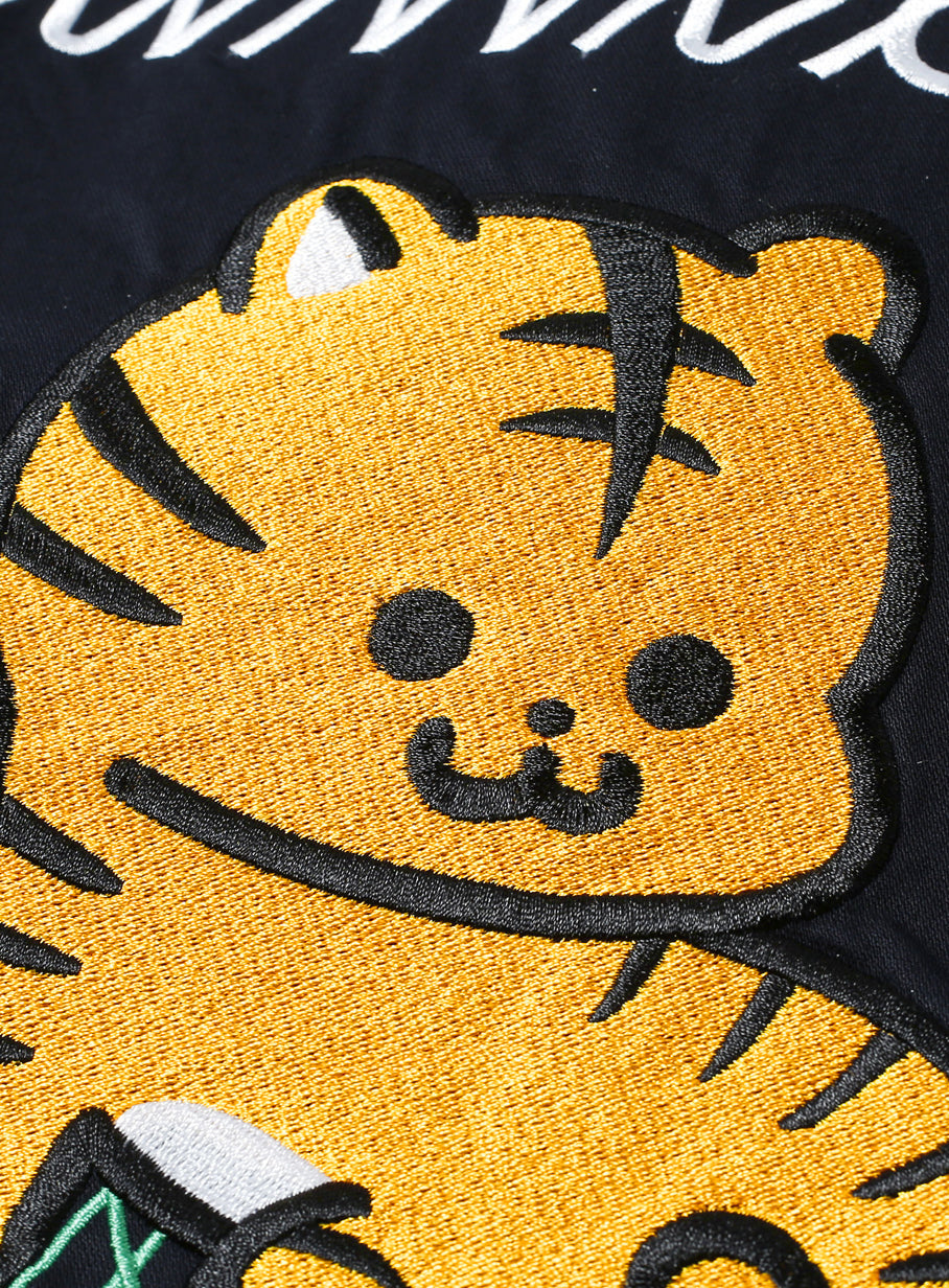 刺繍のショップコート