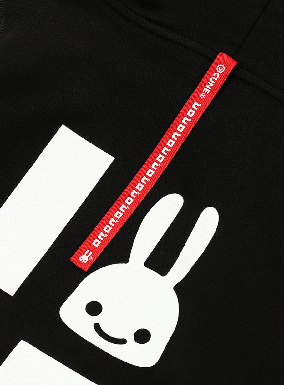 家のパーカー 寝ながらスマホ