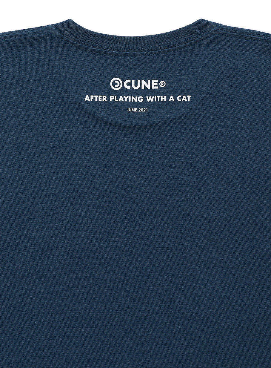 APWC T-SHIRTS 窓の猫