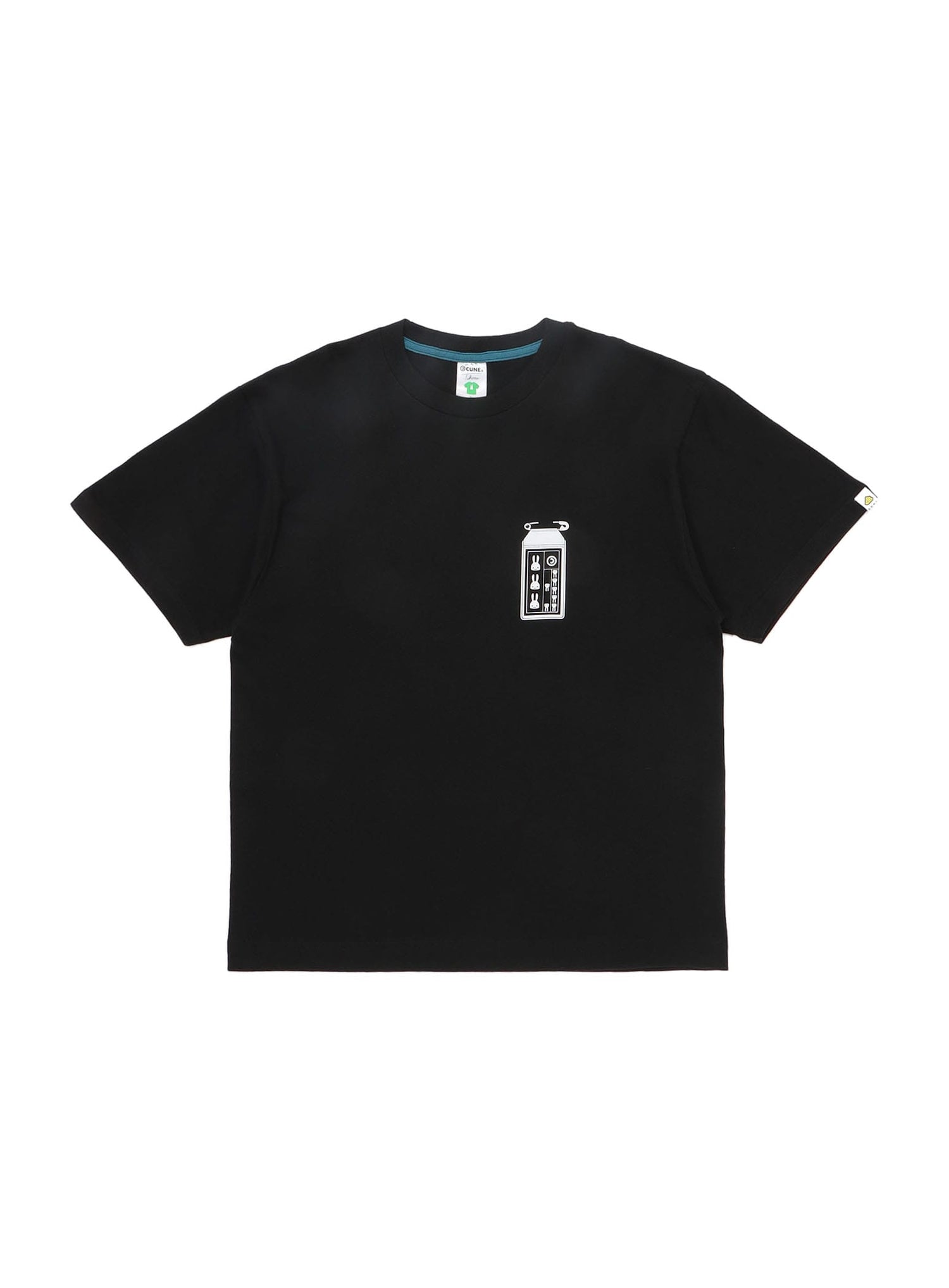 CUNE OS Ten and a quarter years old T-SHIRTS 名札