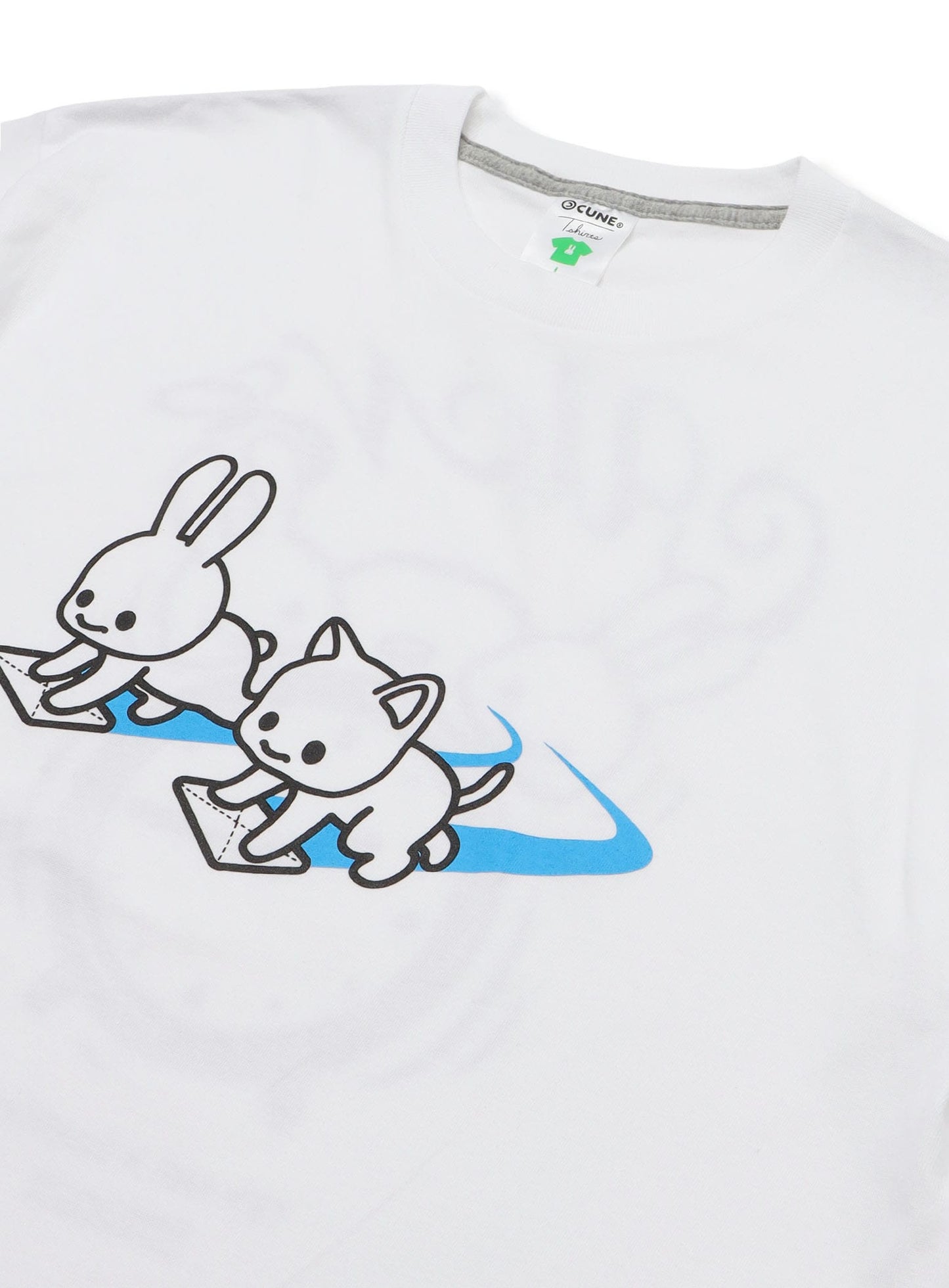 CUNE OS Ten and a quarter years old T-SHIRTS 雑巾がけ