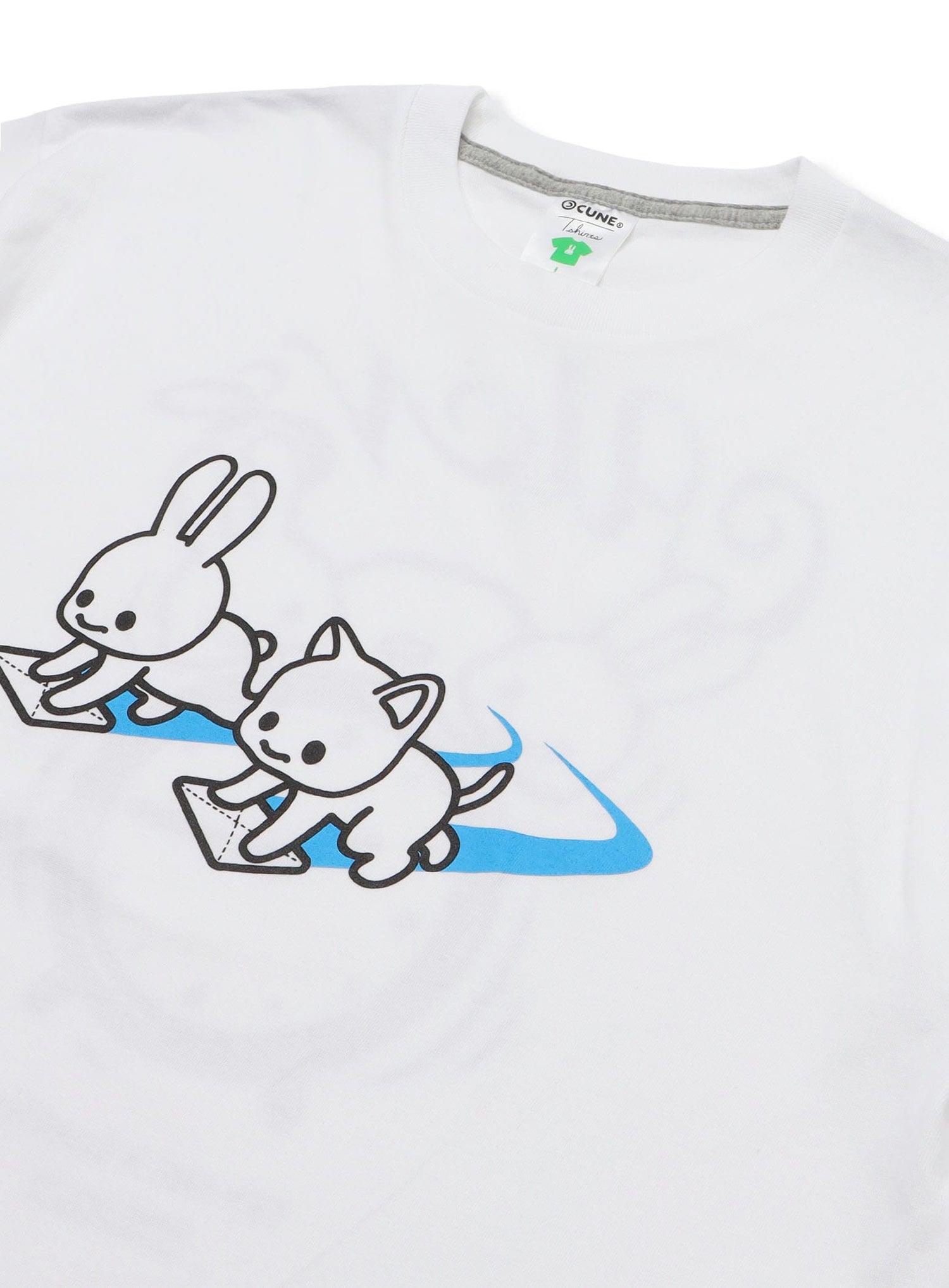 CUNE OS Ten and a quarter years old T-SHIRTS 雑巾がけ