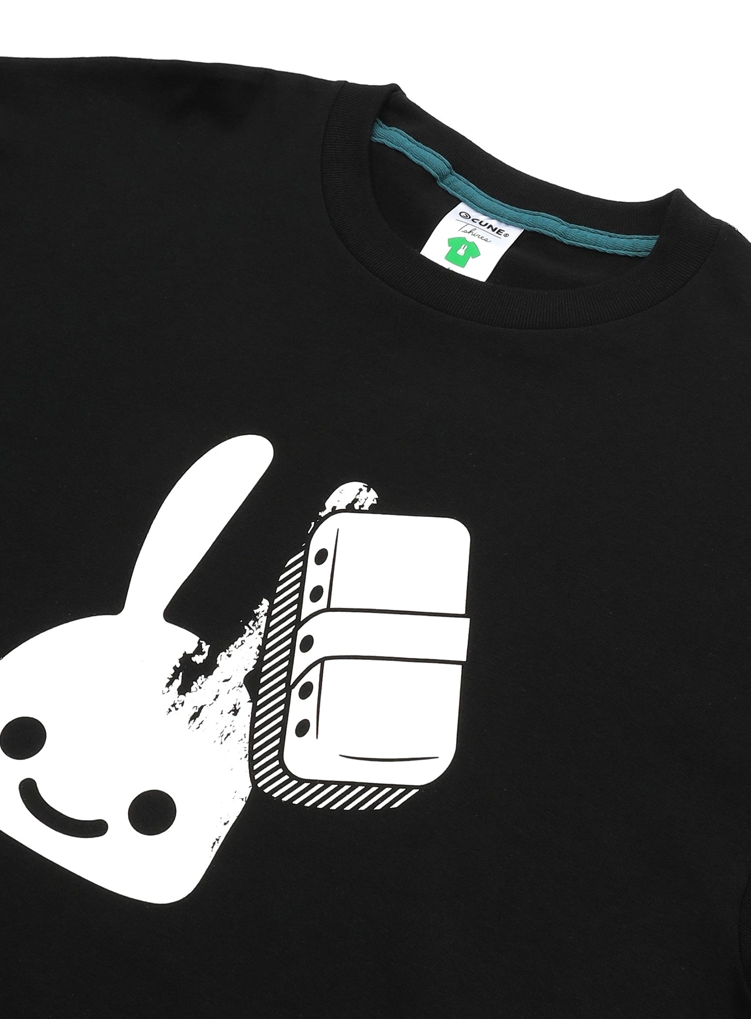 CUNE OS Ten and a quarter years old T-SHIRTS 黒板消し