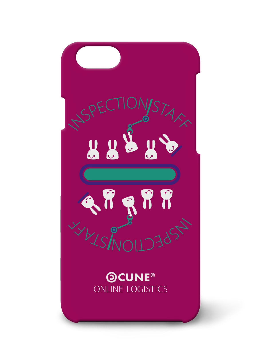 iPhone case 検品スタッフ