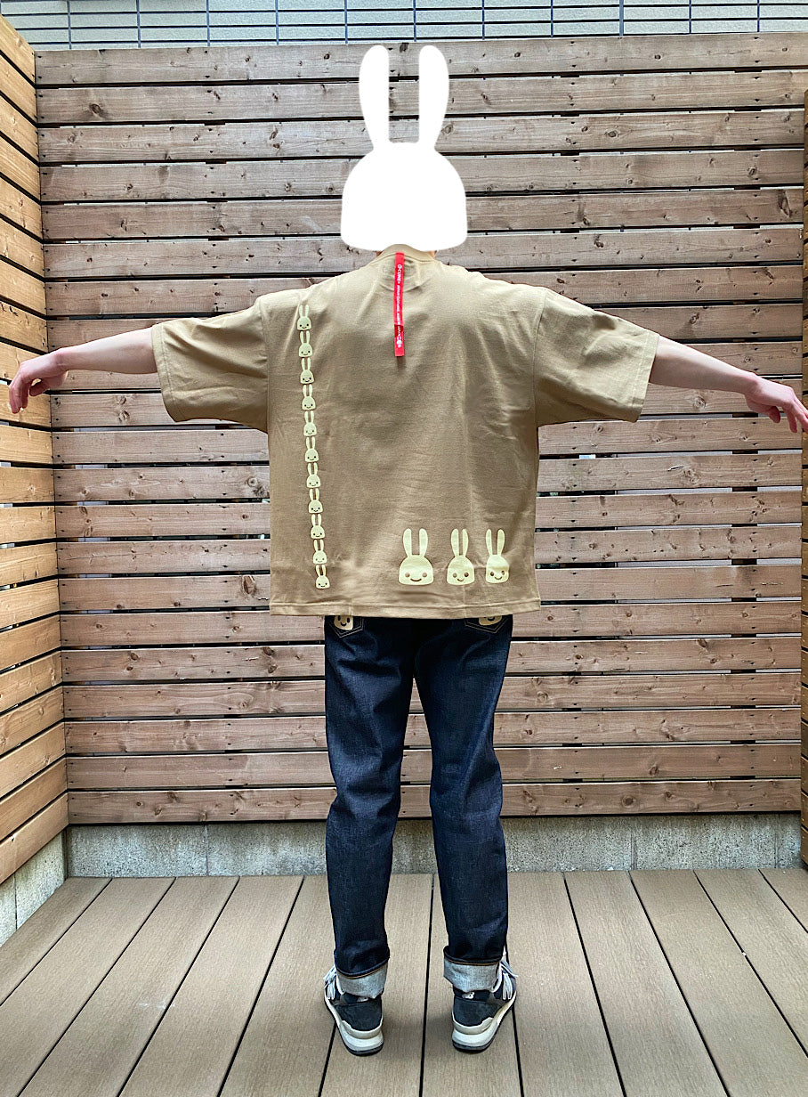 ビッグT ウサギたくさん