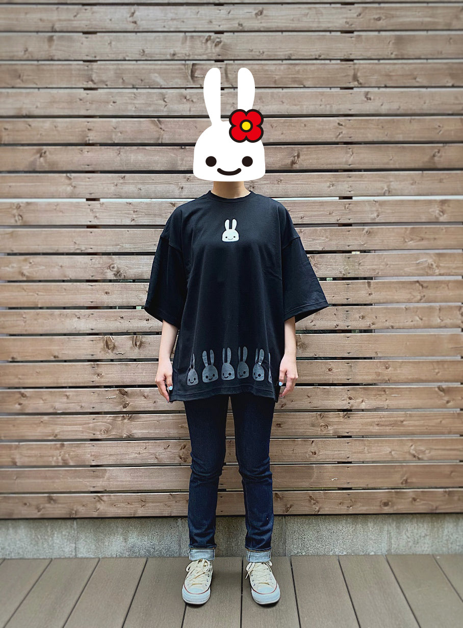 ビッグT ウサギたくさん