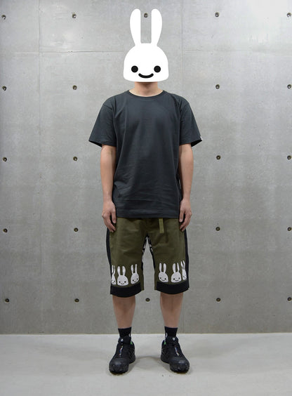 登山ショーツ