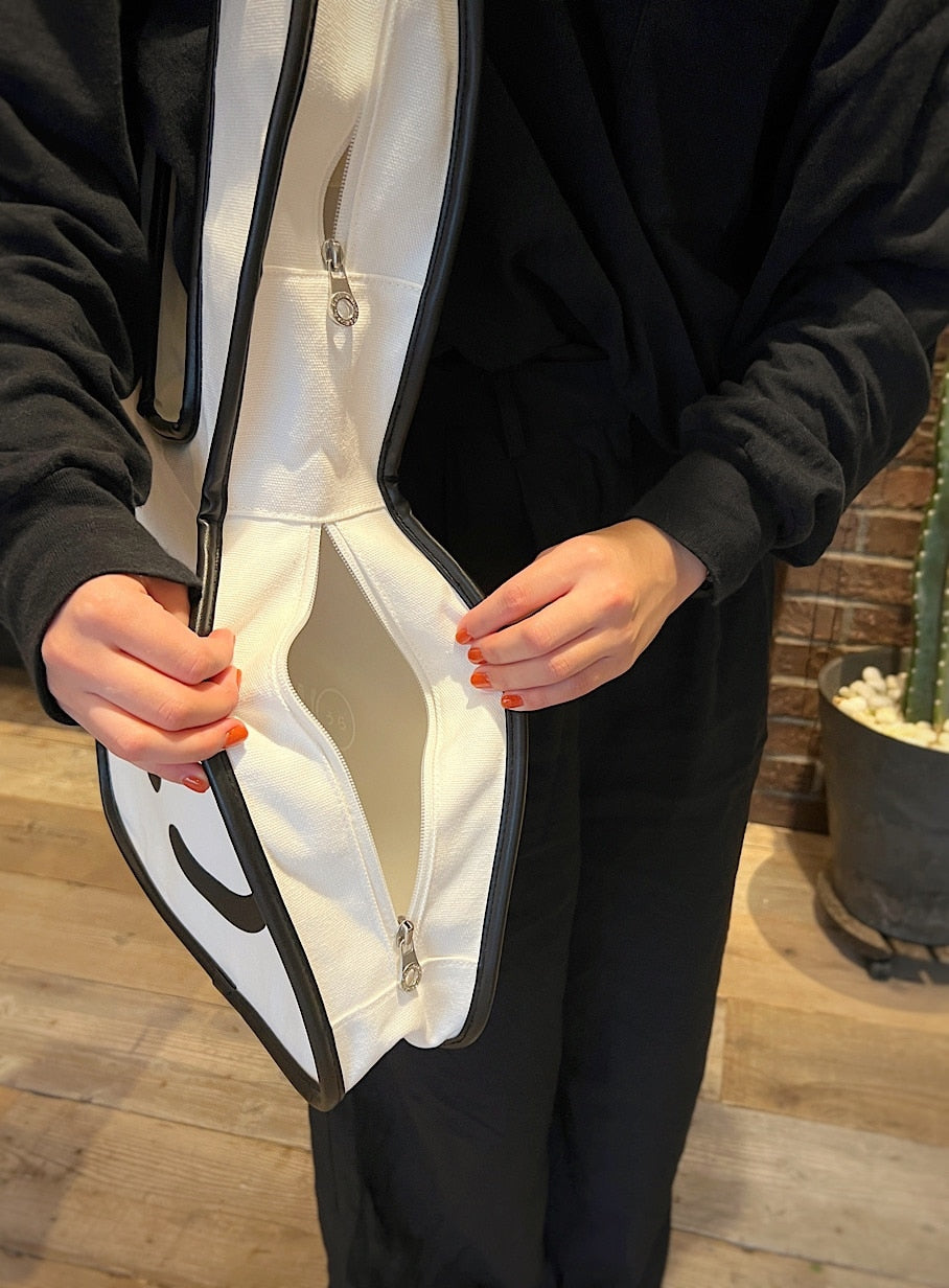 帆布のウサギ型トートバッグ