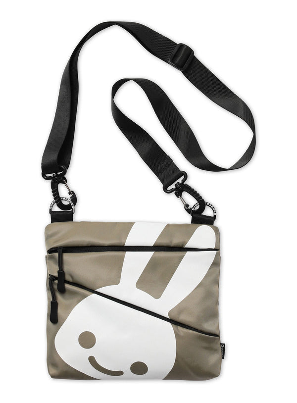 ななめジップサコッシュ