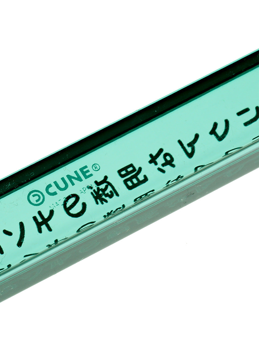 長さ13センチのアクリルの棒