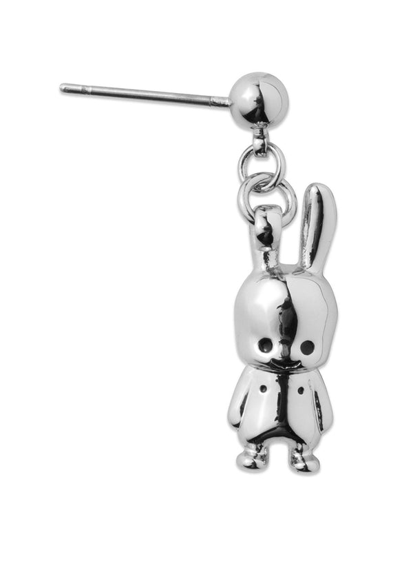 耳でぶら下がるうさちゃんピアス 1P