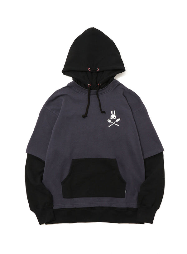 Tシャツを重ね着パーカー