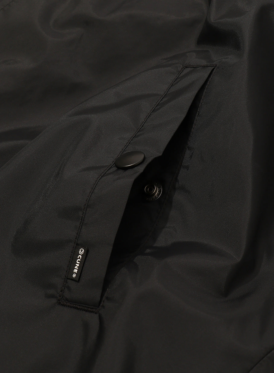 ナイロンコーチジャケット おかいものウサギ