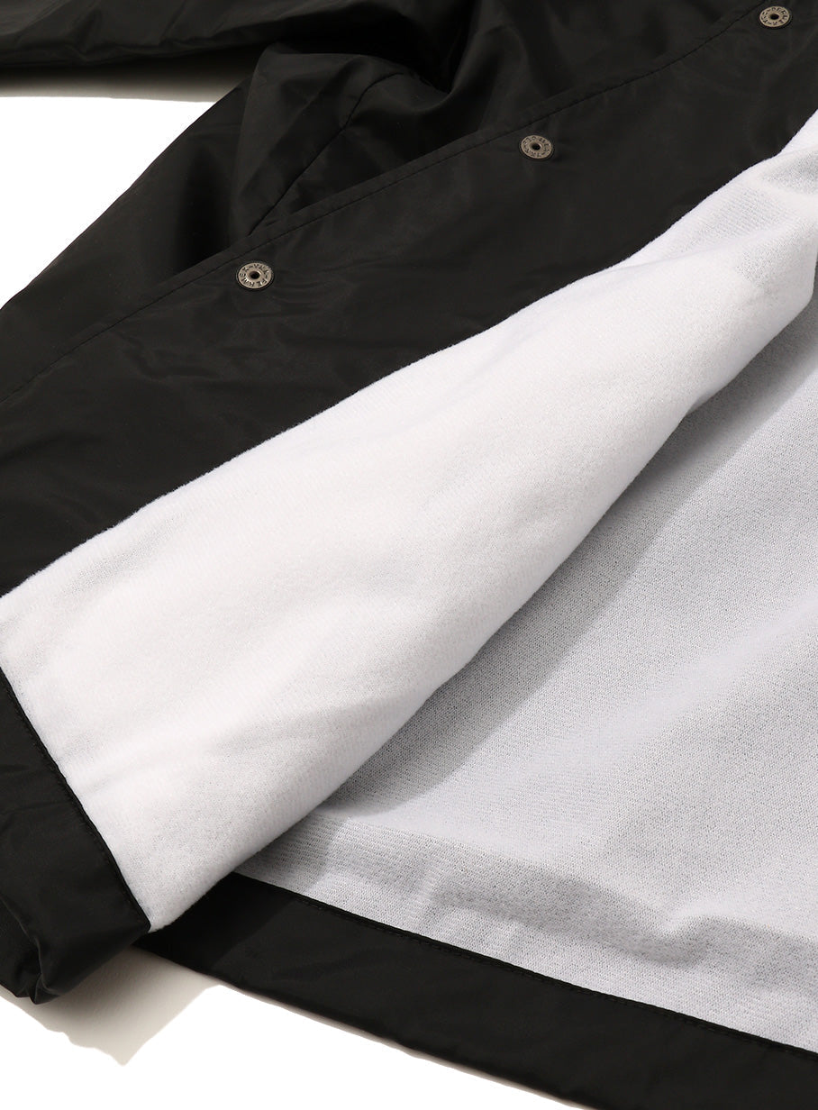 ナイロンコーチジャケット おかいものウサギ