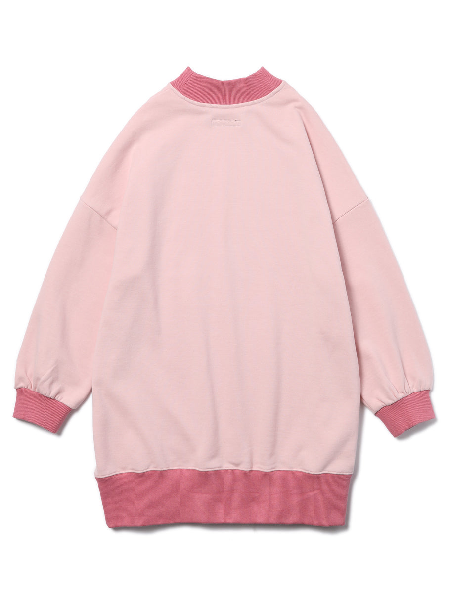 女性のロングスウェット