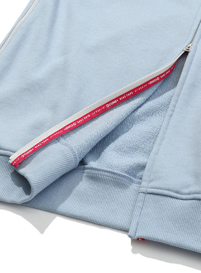 女性のロングジップパーカー