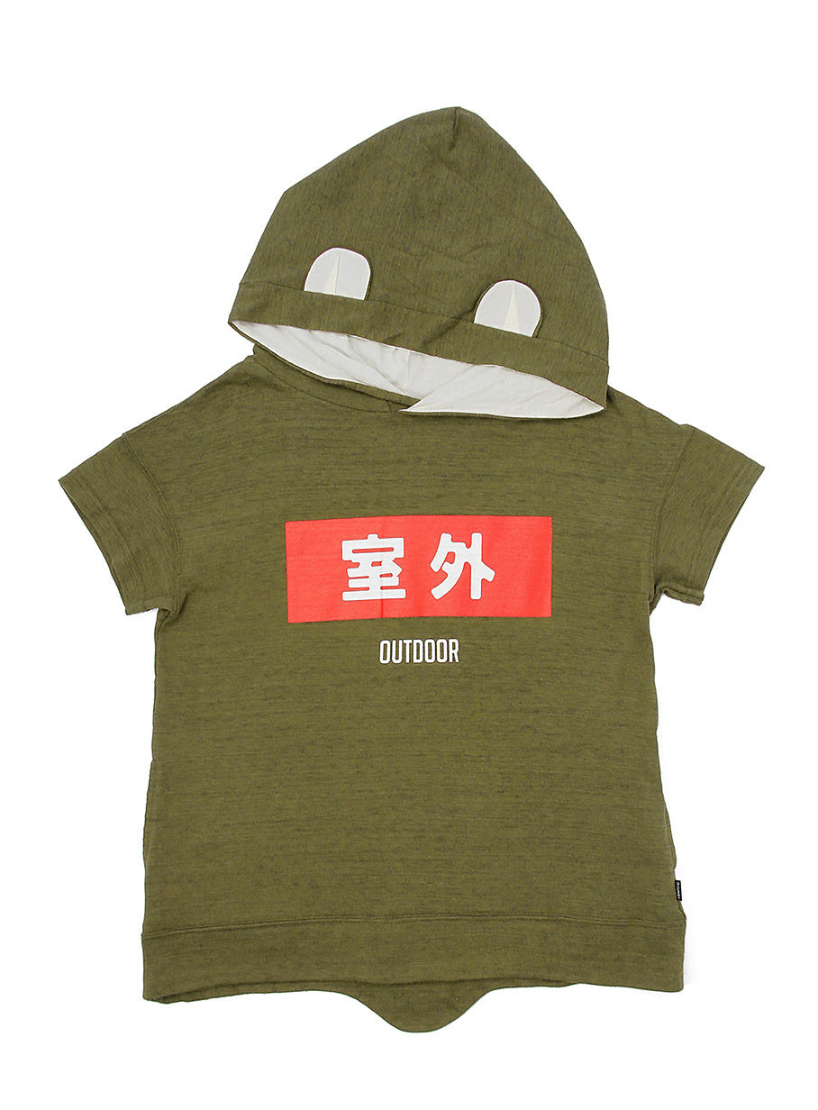 耳付きTシャツ　室外