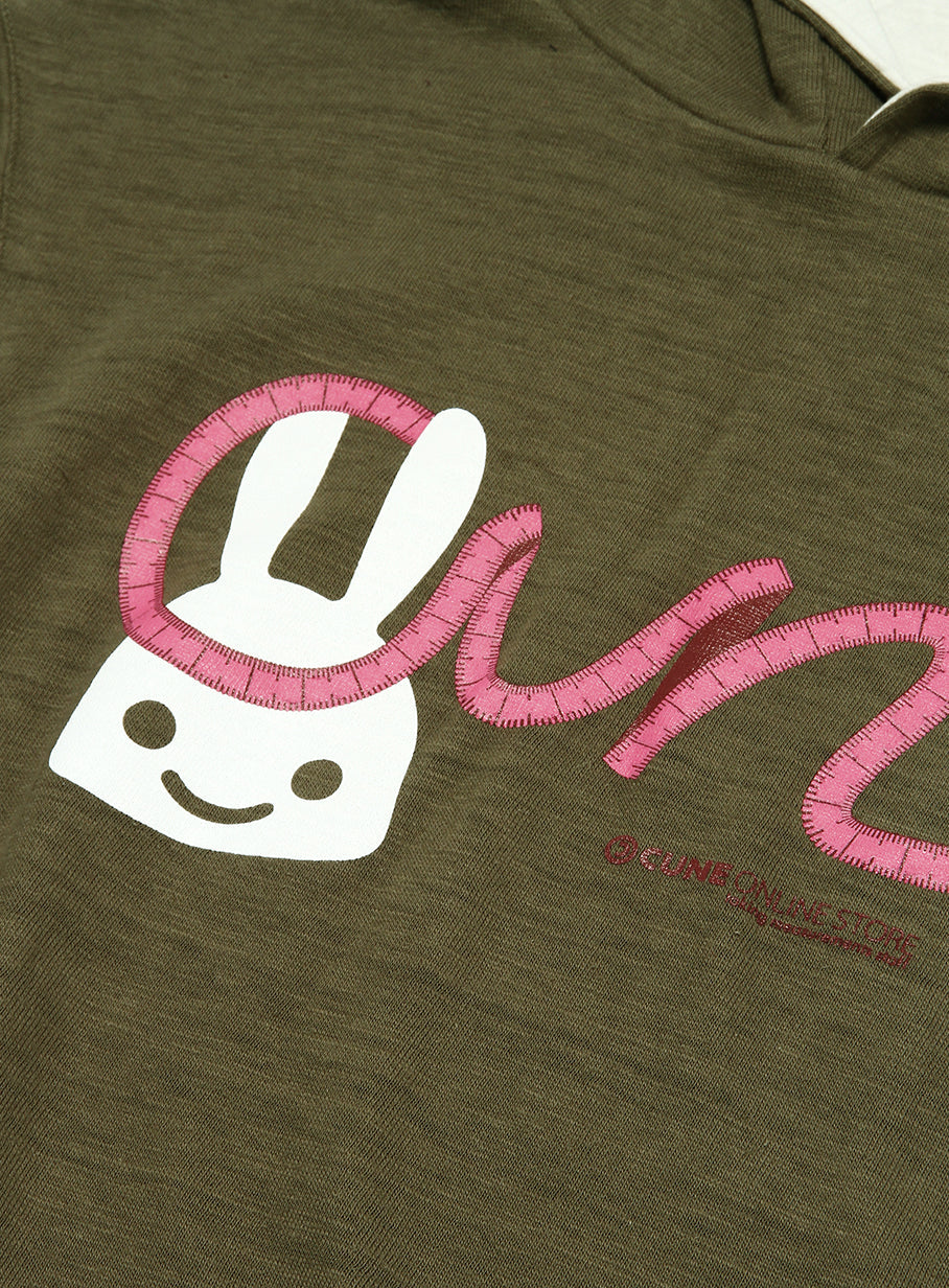 採寸スタッフ 耳付きTシャツ