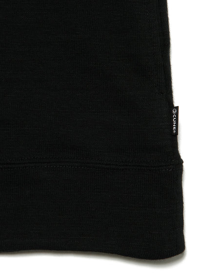 検品スタッフ 耳付きTシャツ