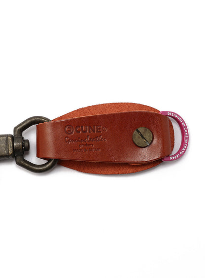 ちょっとゴツいレザーキーホルダー