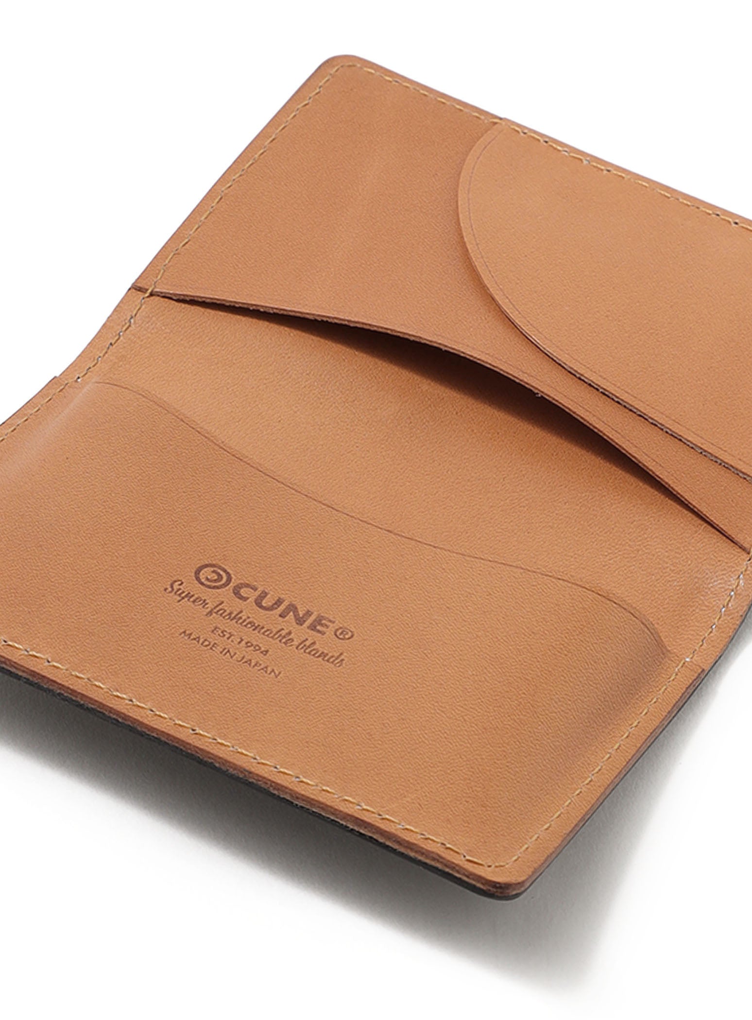 レザーカードケース – CUNE