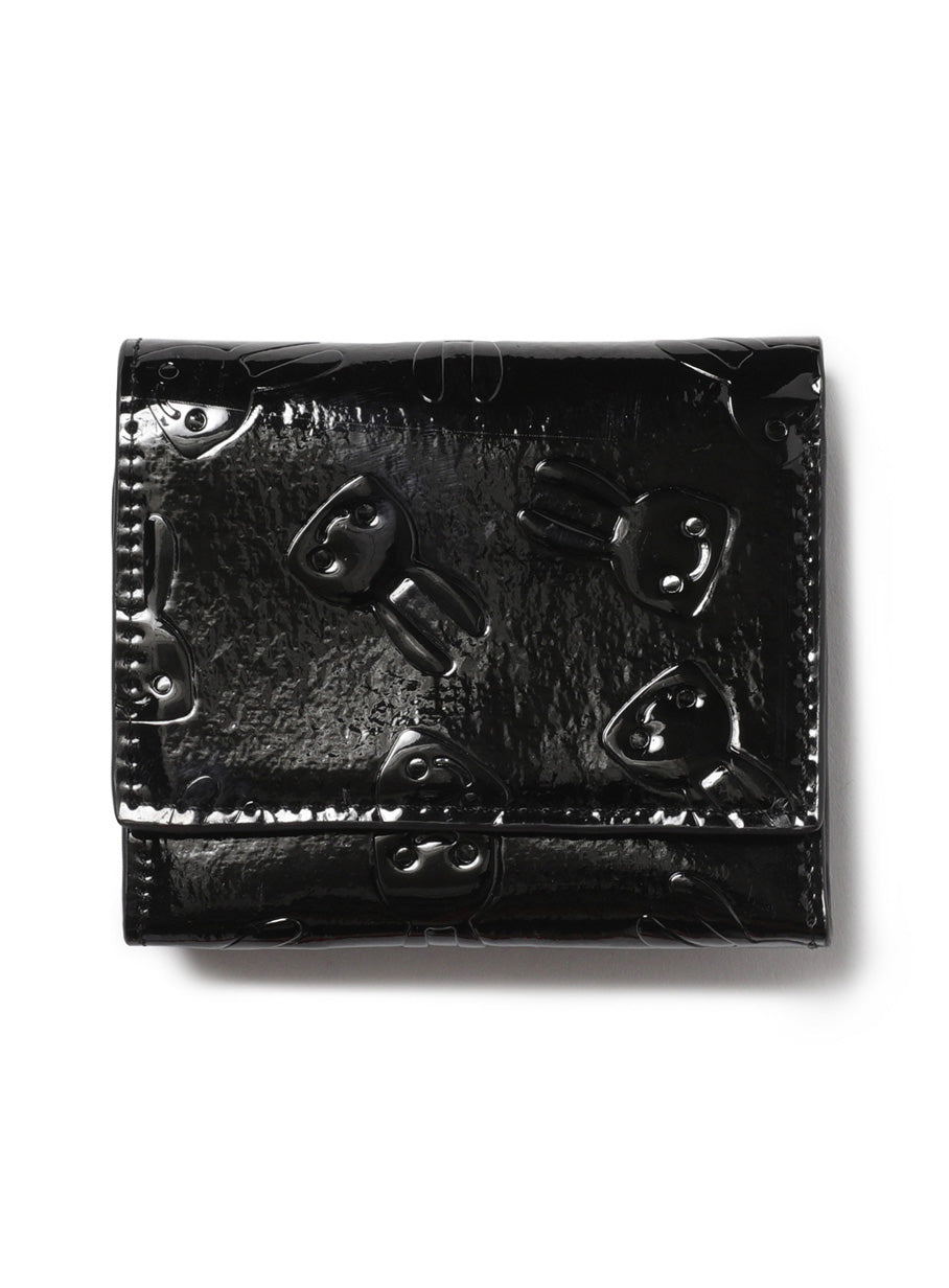 エナメルエンボス三つ折りウォレット