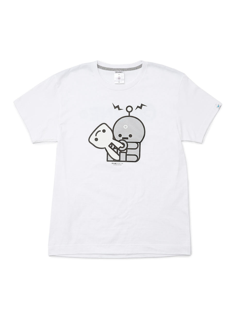 CUNE オンラインストアのロボちゃん T-Shirt