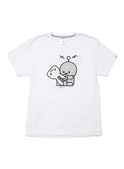 CUNE オンラインストアのロボちゃん T-Shirt