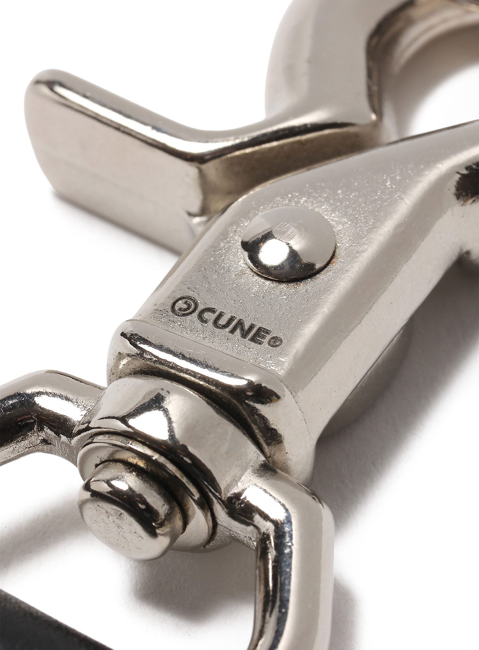 レザースタッズキーホルダー U3 – CUNE