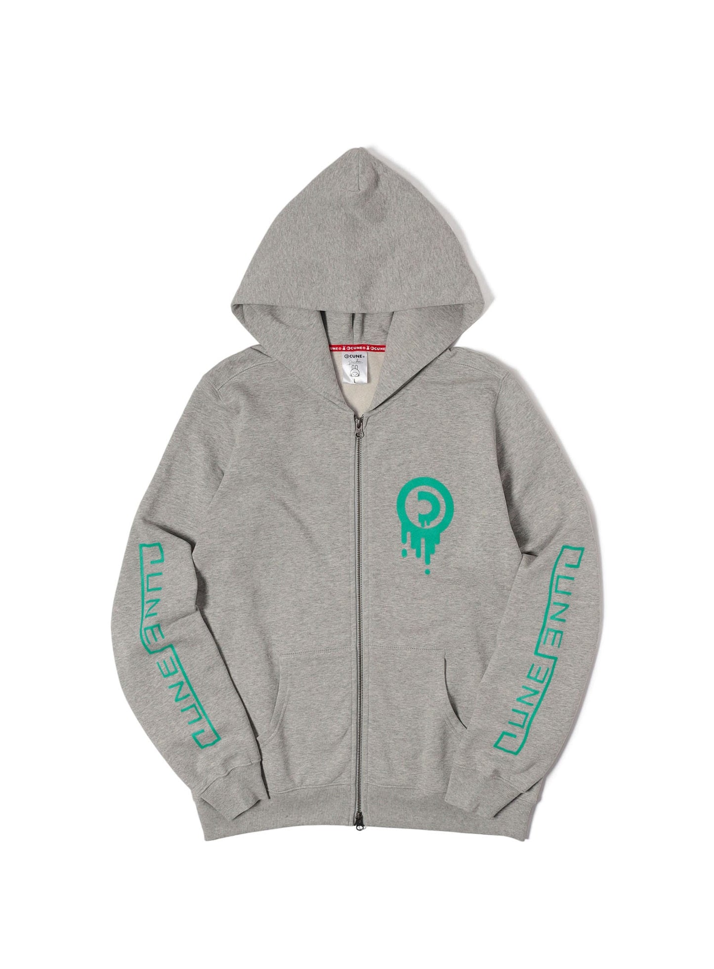 CUNE ZIP PARKA しゃがむ