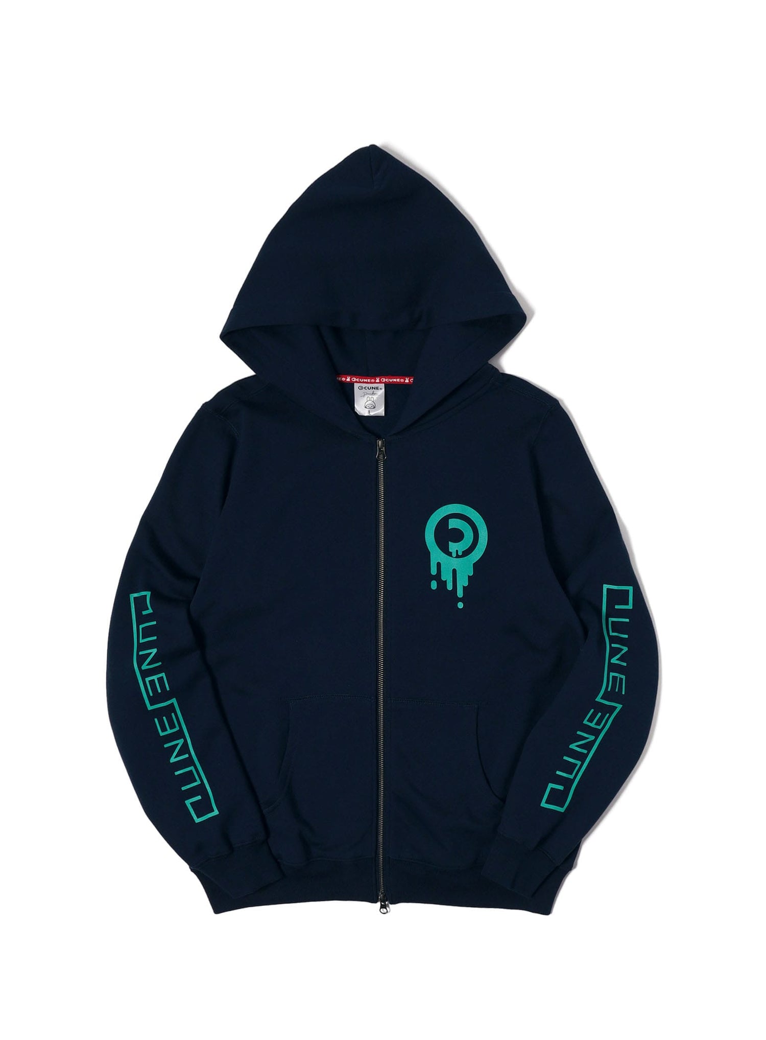 CUNE ZIP PARKA しゃがむ