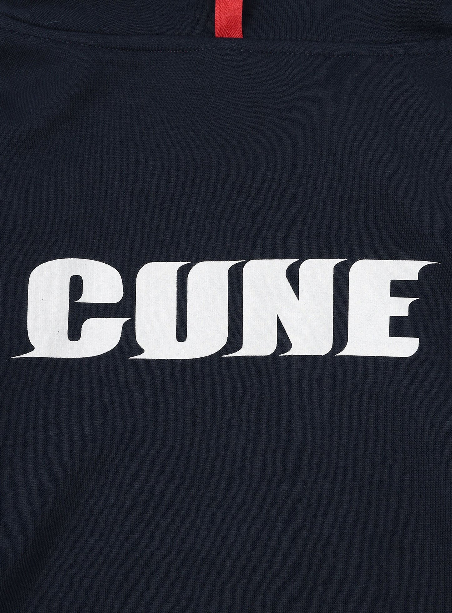 CUNE PULL PARKA 走り