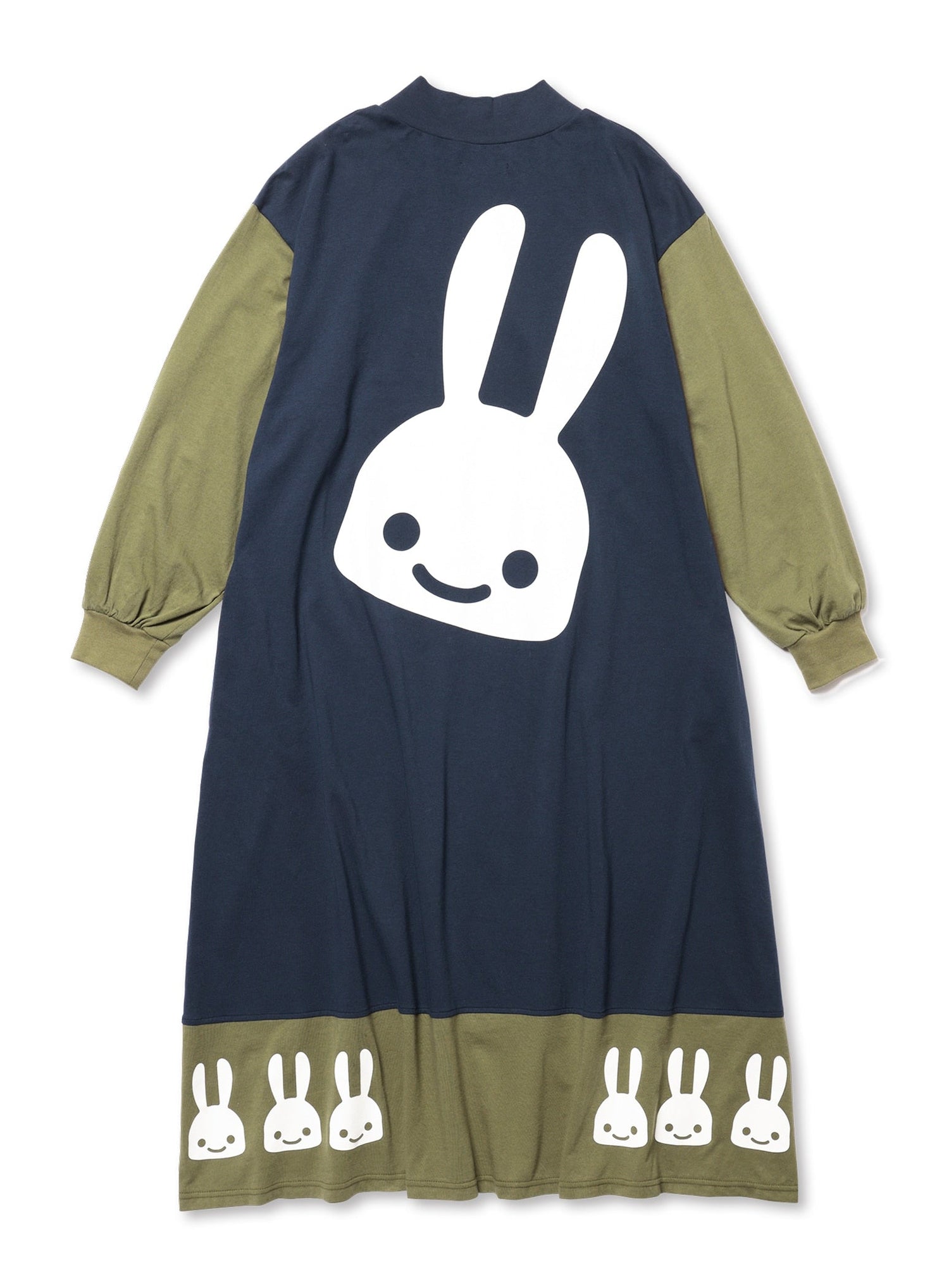 モックネックワンピース