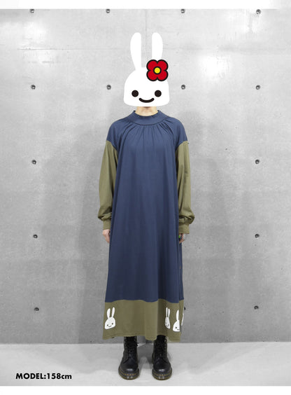 モックネックワンピース