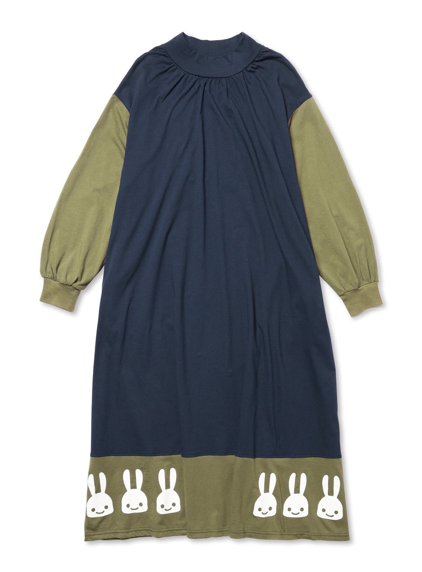 モックネックワンピース