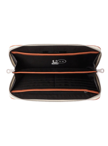 合皮のウォレットバッグ