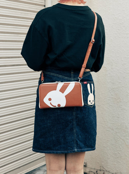 合皮のウォレットバッグ